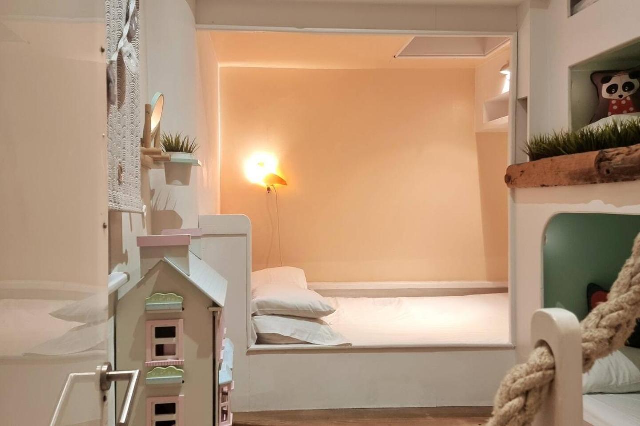 Quirky Seaside Family Cottage Walk To The Waves! Brighton Exteriör bild