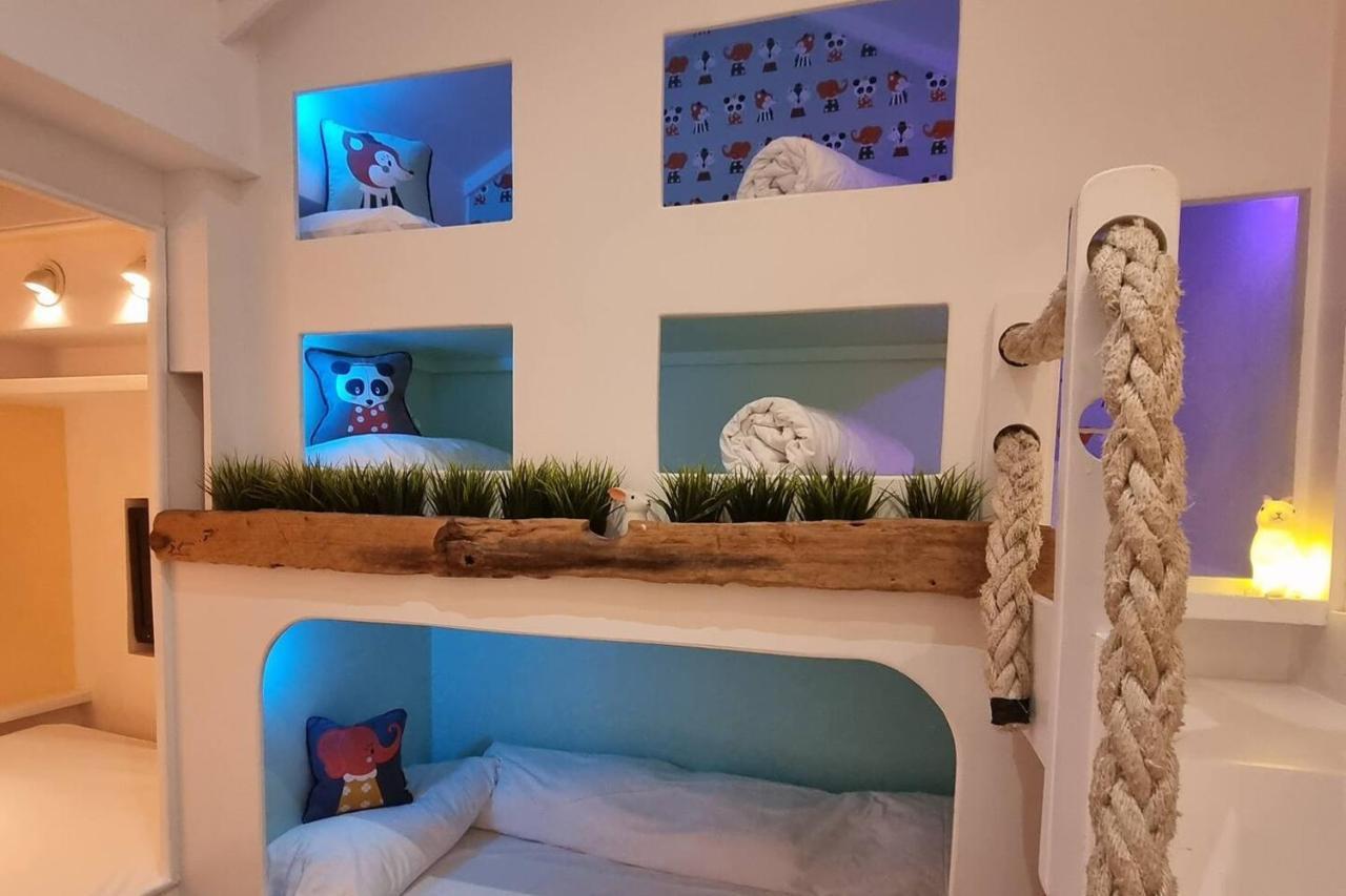 Quirky Seaside Family Cottage Walk To The Waves! Brighton Exteriör bild